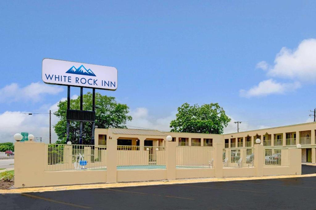 White Rock Inn 圣马科斯 外观 照片